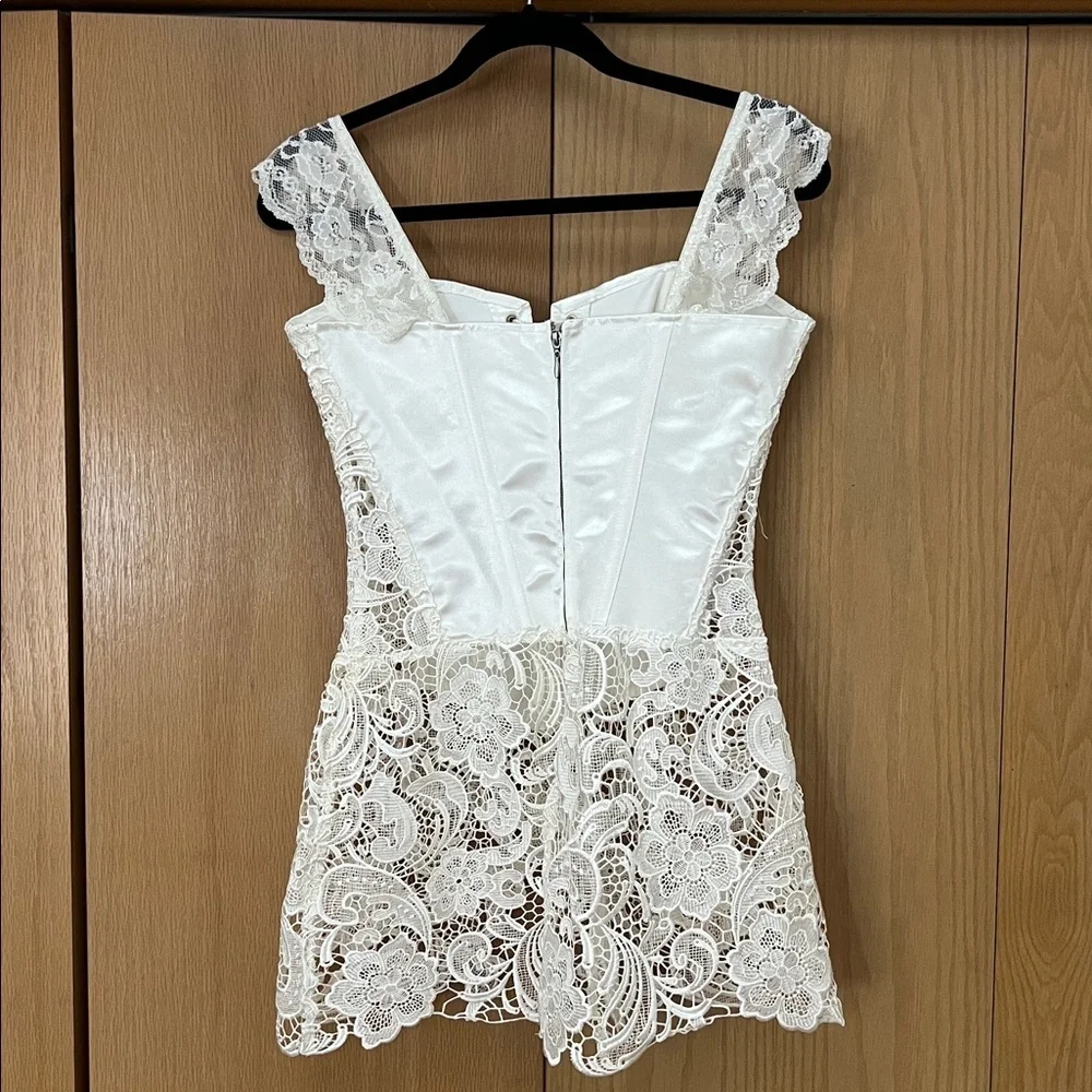 Dreamgirl Satin and Venice Lace Corset Size 34 - Picture 9 of 10